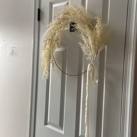 Threshold Ivory & Gold Floral Boho wreath nwt door hanger 15” - Picture 4 of 6